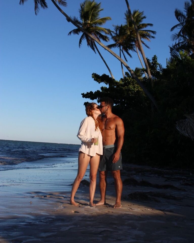 Sérgio Malheiros Compartilha Momentos Incríveis em Viagem à Bahia com Sophia Abrahão Sérgio Malheiros Compartilha Momentos Incríveis em Viagem à Bahia com Sophia Abrahão