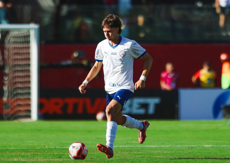 Bahia: Román Gómez é Reforço Caro, Mas Passa Seis Jogos no Banco de Reservas