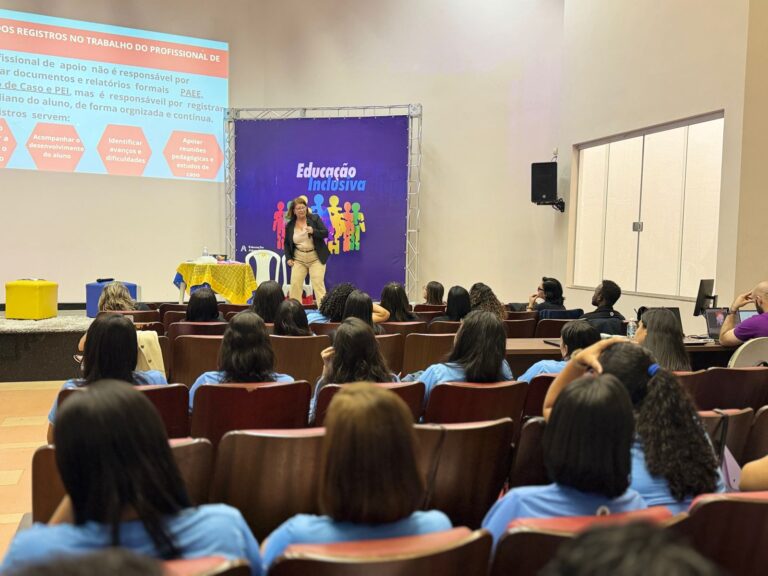Capacitação Potencializa a Atuação de Monitores na Educação Inclusiva no Sul da Bahia