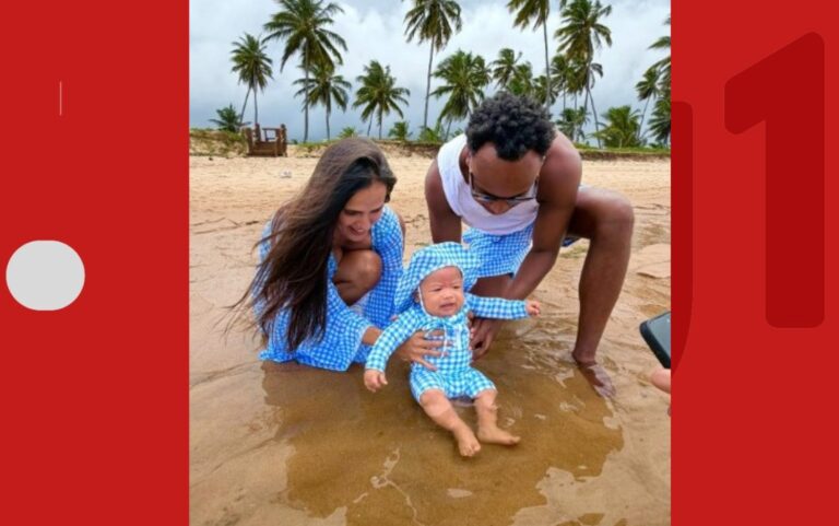 Carol Peixinho e Thiaguinho compartilham o primeiro banho de mar do filho Bento na Bahia Carol Peixinho e Thiaguinho compartilham o primeiro banho de mar do filho Bento na Bahia