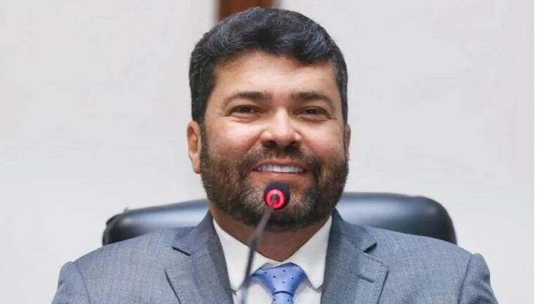 Deputado Marcinho Oliveira Propõe Uso de Manto Protetor em Enterros na Bahia