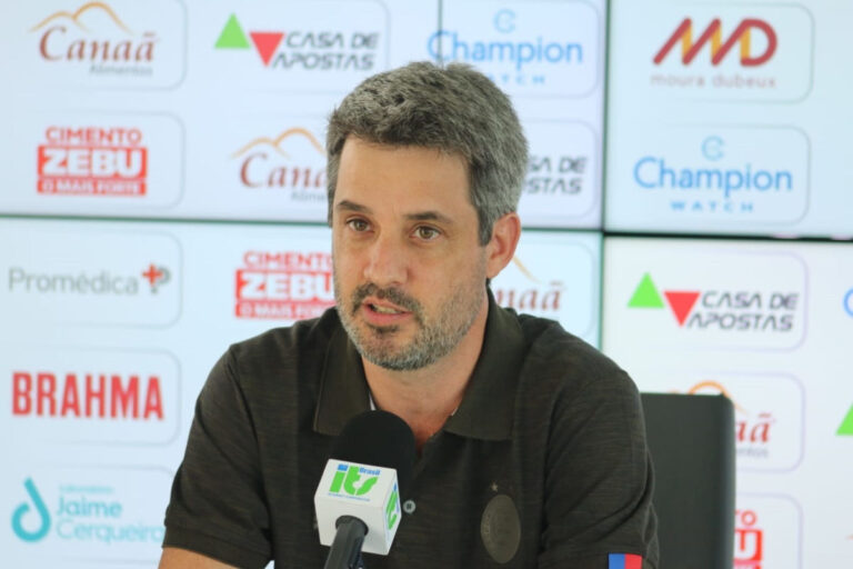 Elogios a Cadu Santoro: Ex-Diretor do Bahia Reconhece seu Trabalho e Critica Demissões no Futebol