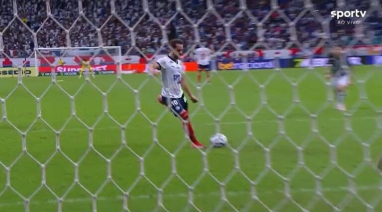 Everton Ribeiro: Capitão do Bahia Celebra 37 Anos com Números Impressionantes em 2024 Everton Ribeiro: Capitão do Bahia Celebra 37 Anos com Números Impressionantes em 2024