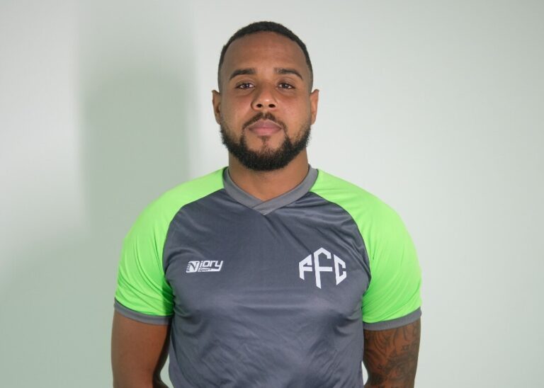 Feira FC apresenta zagueiro formado no Bahia: Conheça Jaques Nazaré