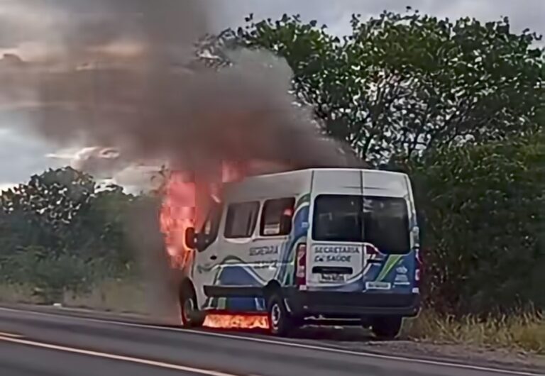 Incêndio em Veículo da Saúde em Capim Grosso: Aventura que Poderia Terminar em Tragédia