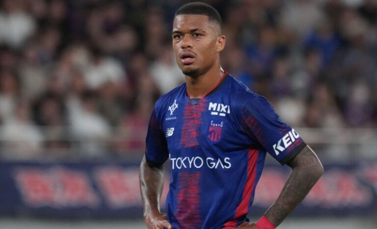 Marcelo Ryan: Artilheiro Brasileiro em Busca de Título no Japão