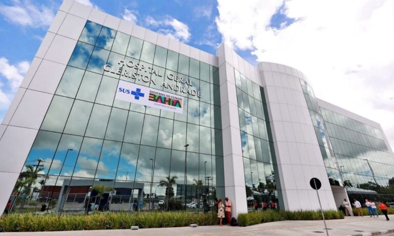 Mulher Esfaqueada em Feira de Santana: Suspeita é Adolescente de 17 Anos Mulher Esfaqueada em Feira de Santana: Suspeita é Adolescente de 17 Anos