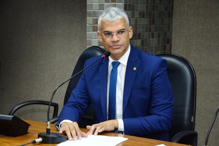 Pablo Roberto Prioriza Educação em Momento de Recuo Político Pablo Roberto Prioriza Educação em Momento de Recuo Político