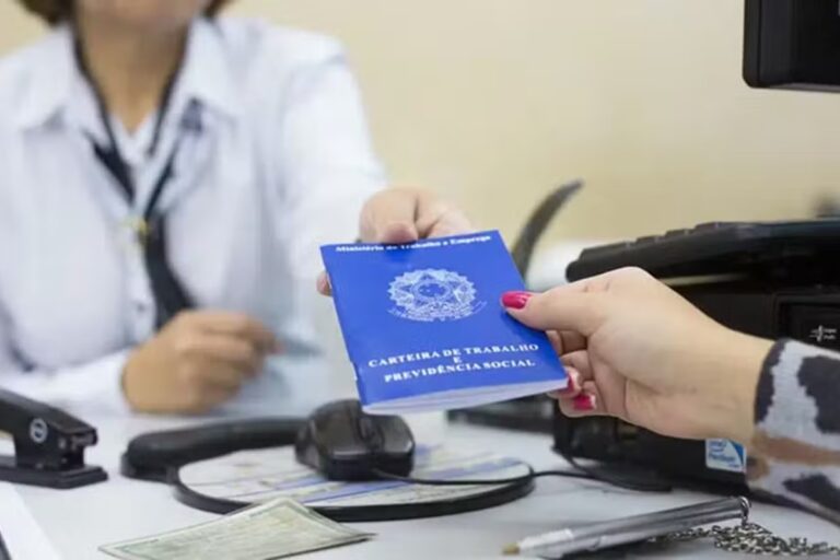 Processo Seletivo para Motoristas na Bahia: 41 Vagas Disponíveis em 12 Cidades