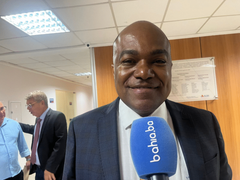 Samuel Junior Minimiza Tensões no PL Após Filiação: ‘Cheguei para Contribuir’ Samuel Junior Minimiza Tensões no PL Após Filiação: 'Cheguei para Contribuir'