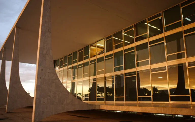 STF Autoriza Liberação de R$ 3,7 Bilhões em Precatórios do Fundef para Estados