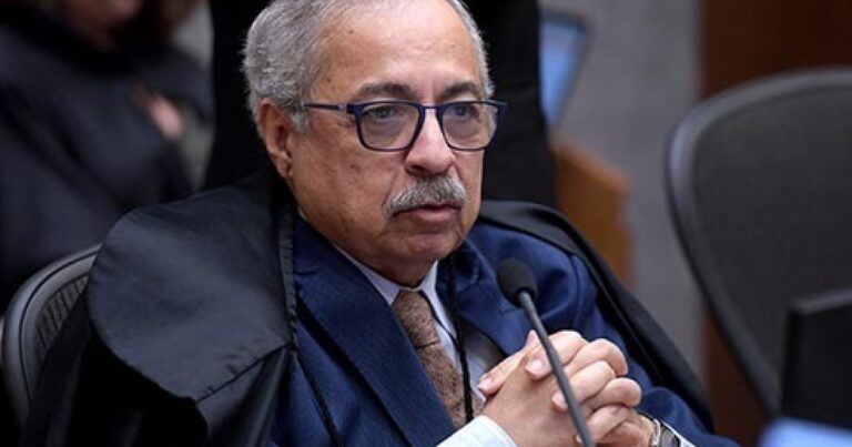 STJ Rejeita Recurso de Empresário Envolvido em Grilagem de Terras na Bahia STJ Rejeita Recurso de Empresário Envolvido em Grilagem de Terras na Bahia