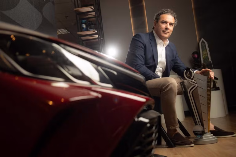 Stock Car Inova: Transformação em Plataforma de Negócios e Entretenimento