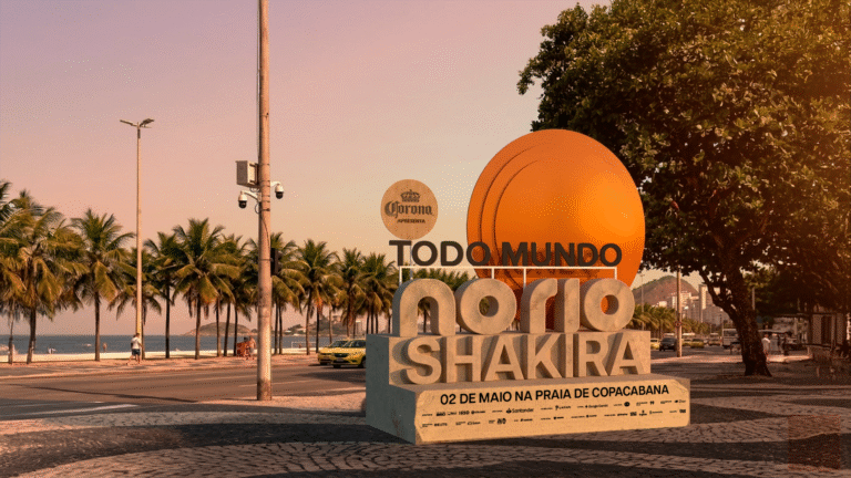 ‘Todo Mundo no Rio’ Inaugura Escultura de Areia Impressiva para Show de Shakira