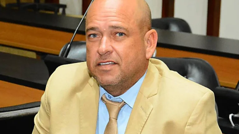 Governo da Bahia libera R$ 2 milhões em emendas para deputado preso acusado de chefiar milícias Governo da Bahia libera R$ 2 milhões em emendas para deputado preso acusado de chefiar milícias