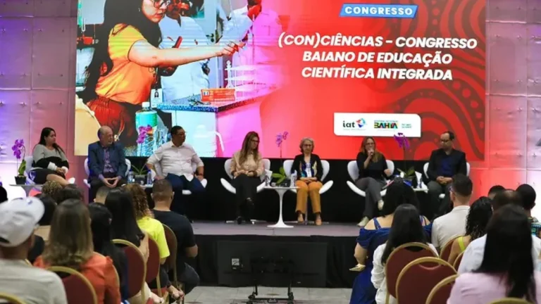 Professores da rede estadual participam do Congresso Baiano de Educação Científica Integrada