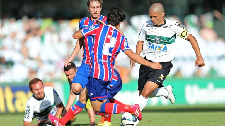 Bahia mantém invencibilidade de 12 anos contra Coritiba com aproveitamento de 77,8% Bahia mantém invencibilidade de 12 anos contra Coritiba com aproveitamento de 77,8%