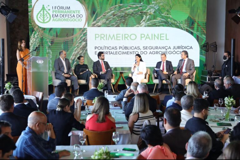 Fórum em Salvador Aborda Sustentabilidade e Segurança Jurídica no Agronegócio