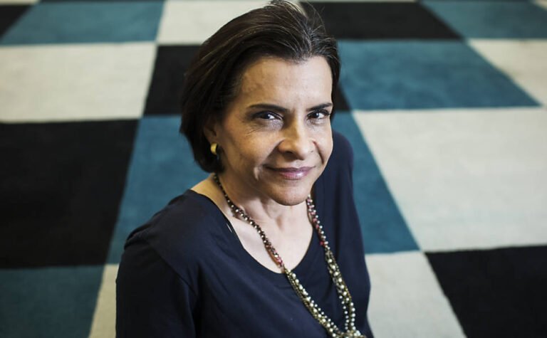 Marina Lima Encanta na Concha Acústica com Show Imperdível