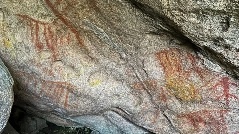 Novo sítio arqueológico na Bahia é registrado com descoberta de pinturas rupestres Novo sítio arqueológico na Bahia é registrado com descoberta de pinturas rupestres