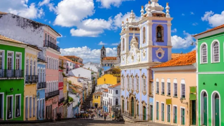 Bahia lidera chegada de turistas internacionais no Nordeste em 2026 Bahia lidera chegada de turistas internacionais no Nordeste em 2026