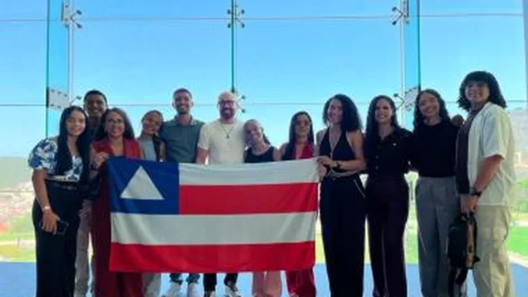 Da Bahia para o Mundo: Estudantes do Piemonte Norte do Itapicuru Apresentam Pesquisas sobre o Semiár