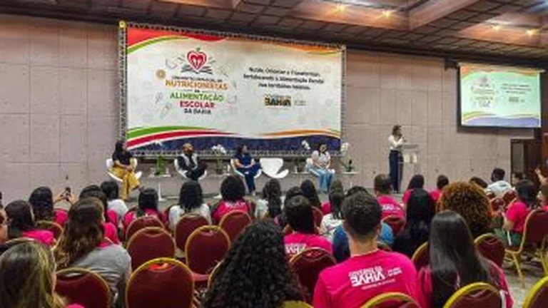Encontro estadual fortalece rede de nutricionistas e eleva qualidade da alimentação escolar na Bahia Encontro estadual fortalece rede de nutricionistas e eleva qualidade da alimentação escolar na Bahia