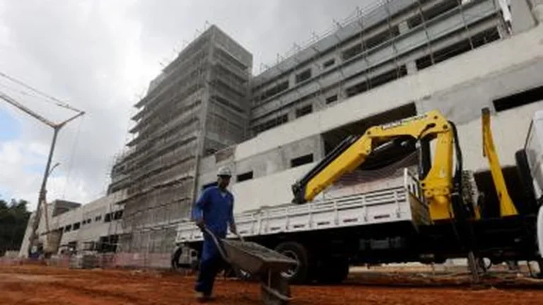 Bahia gera quase 100 mil empregos em 12 meses e lidera o Nordeste em abril Bahia gera quase 100 mil empregos em 12 meses e lidera o Nordeste em abril