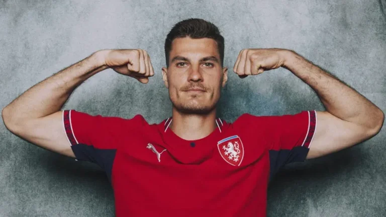 Patrik Schick e o Bayer Leverkusen: Confira 6 Fatos Essenciais sobre o Atacante da República Tcheca