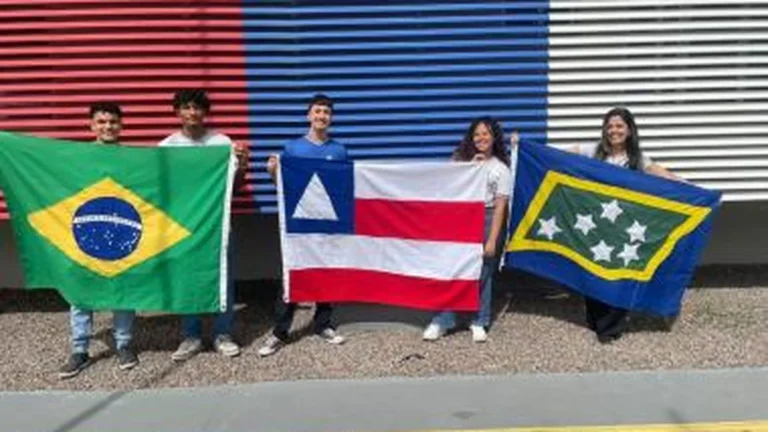 SEC abre inscrições para o 7º ciclo do Edital Da Bahia para o Mundo e amplia oportunidades para estudantes SEC abre inscrições para o 7º ciclo do Edital Da Bahia para o Mundo e amplia oportunidades para estu