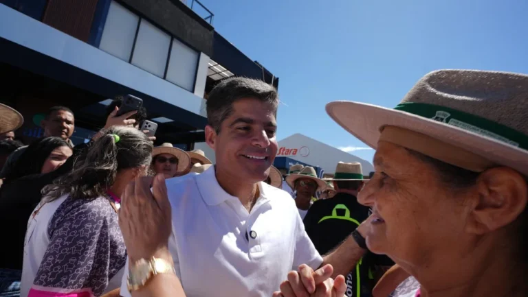 ACM Neto critica promessas não cumpridas e aponta atraso do Oeste da Bahia ACM Neto critica promessas não cumpridas e aponta atraso do Oeste da Bahia