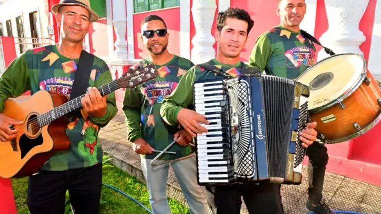 Forró Lenha Seca: A Cultura Nordestina Ganha Voz nos Palcos de Vitória da Conquista Forró Lenha Seca: A Cultura Nordestina Ganha Voz nos Palcos de Vitória da Conquista