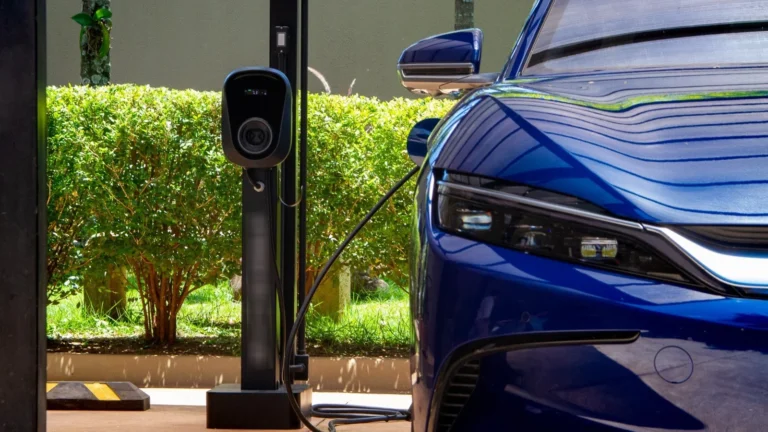 Lei Promulga Instalação de Carregadores para Carros Elétricos em Condomínios da Bahia Lei Promulga Instalação de Carregadores para Carros Elétricos em Condomínios da Bahia