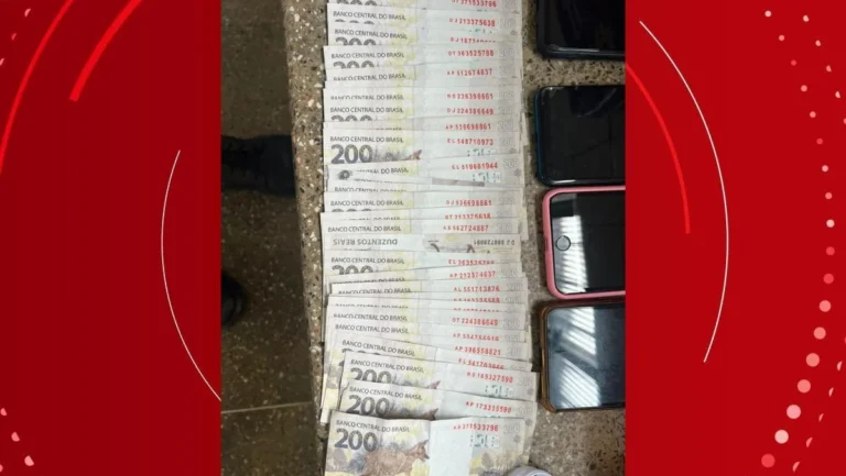 Quatro Pessoas Presas com Cédulas Falsas no Interior da Bahia: Impacto na Economia Local