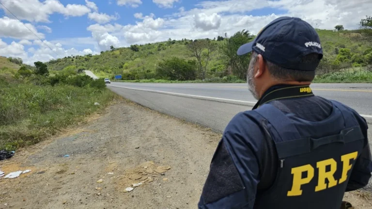 Corpus Christi 2026: PRF intensifica fiscalização nas rodovias federais da Bahia para reduzir acidentes Corpus Christi 2026: PRF intensifica fiscalização nas rodovias federais da Bahia para reduzir aciden