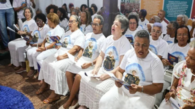 Tríduo de Santo Antônio no Pelourinho: Fé e Cultura em Salvador Tríduo de Santo Antônio no Pelourinho: Fé e Cultura em Salvador