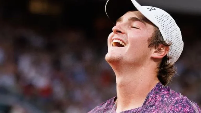 João Fonseca, Rafael Jodar e Jakub Mensik: A Nova Força do Tênis em Roland Garros 2024 João Fonseca, Rafael Jodar e Jakub Mensik: A Nova Força do Tênis em Roland Garros 2024