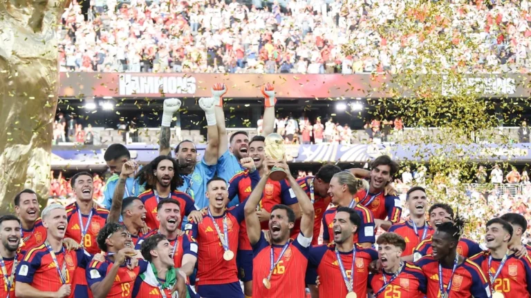 CazéTV e Globo disputam direitos de transmissão da Copa do Mundo 2030 CazéTV e Globo disputam direitos de transmissão da Copa do Mundo 2030