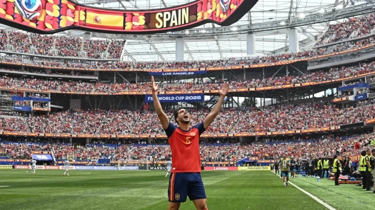 Mikel Merino: O Artilheiro Talismã Que Impulsiona a Espanha nas Semifinais da Copa