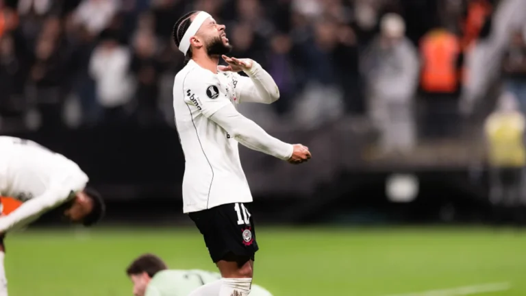 Corinthians define prazo para decisão sobre permanência de Memphis Depay no elenco Corinthians define prazo para decisão sobre permanência de Memphis Depay no elenco