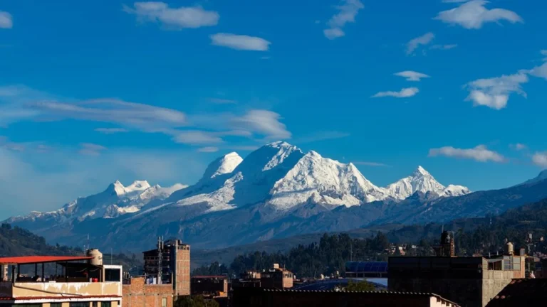 Escalar o Huascarán: Por que o risco para alpinistas está aumentando? Escalar o Huascarán: Por que o risco para alpinistas está aumentando?