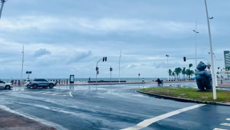 Frente fria causa ventania e suspensão das travessias para Morro de São Paulo e outros destinos na Bahia Frente fria causa ventania e suspensão das travessias para Morro de São Paulo e outros destinos na B