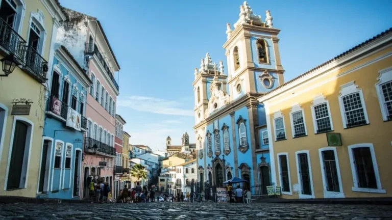 Salvador: História e Cultura que Encantam em Cada Esquina da Cidade